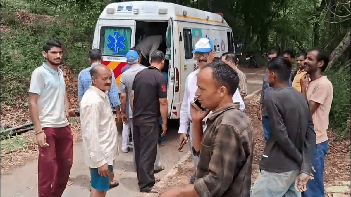 Paraglider ਪਾਇਲਟ ਤੂਫਾਨ ਵਿੱਚ ਫਸਿਆ, ਘਰ ਦੀ ਛੱਤ ‘ਤੇ ਡਿੱਗਣ ਕਾਰਨ ਗੰਭੀਰ ਜ਼ਖਮੀ, ਹਸਪਤਾਲ ਵਿੱਚ ਦਾਖਲ