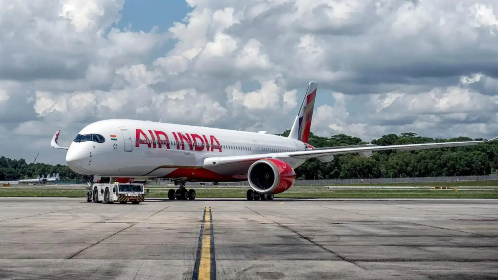 Air India ਦੇ ਜਹਾਜ਼ ਹਾਦਸੇ ਤੋਂ ਬਾਅਦ ਅੰਮ੍ਰਿਤਸਰ ਹਵਾਈ ਅੱਡੇ ‘ਤੇ ਅਲਰਟ: ਲੰਡਨ ਅਤੇ ਦਿੱਲੀ ਲਈ 4 ਉਡਾਣਾਂ ਰੱਦ