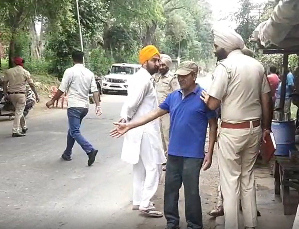 ਮੋਟਰਸਾਈਕਲ ‘ਤੇ ਆਏ ਹਮਲਾਵਰਾਂ ਨੇ ਨੌਜਵਾਨ ਨੂੰ ਮਾਰੀਆਂ ਗੋਲੀਆਂ