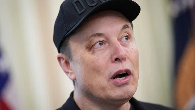 Elon Musk ਦੀ ਅੱਖ ‘ਤੇ ਸੱਟ ਦੇ ਨਿਸ਼ਾਨਾਂ ਨੇ ਸੋਸ਼ਲ ਮੀਡੀਆ ‘ਤੇ ਛੇੜੀ ਨਵੀਂ ਚਰਚਾ