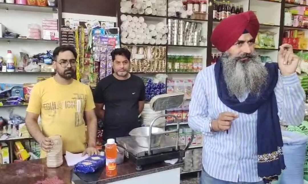 ਜੰਡਿਆਲਾ ਗੁਰੂ ‘ਚ ਇੱਕ ਵਾਰ ਫਿਰ ਹੋਈ ਫਾਇਰਿੰਗ, ਗੋਲੀਆਂ ਲੱਗਣ ਨਾਲ ਦੁਕਾਨਦਾਰ ਗੰਭੀਰ ਜ਼ਖ਼ਮੀ