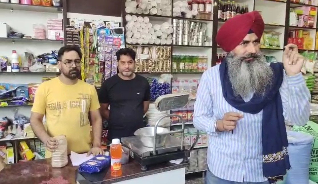 ਜੰਡਿਆਲਾ ਗੁਰੂ ‘ਚ ਇੱਕ ਵਾਰ ਫਿਰ ਹੋਈ ਫਾਇਰਿੰਗ, ਗੋਲੀਆਂ ਲੱਗਣ ਨਾਲ ਦੁਕਾਨਦਾਰ ਗੰਭੀਰ ਜ਼ਖ਼ਮੀ