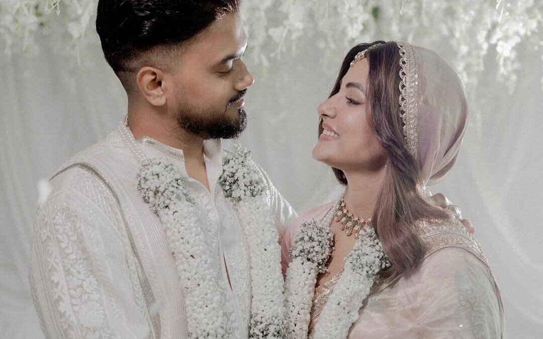 ਬੁਆਏਫ੍ਰੈਂਡ ਰੌਕੀ ਜੈਸਵਾਲ ਨਾਲ Hina Khan ਨੇ ਚੋਰੀ ਛੁੱਪੇ ਕੀਤਾ ਵਿਆਹ, ਦੇਖੋ ਪਹਿਲੀਆਂ ਤਸਵੀਰਾਂ