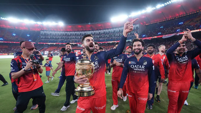 ਅਜੈ ਦੇਵਗਨ ਨੇ IPL 2025 ਵਿੱਚ RCB ਦੀ ਜਿੱਤ ‘ਤੇ ਦਿੱਤੀ ਵਧਾਈ, ਇਨ੍ਹਾਂ ਮਸ਼ਹੂਰ ਹਸਤੀਆਂ ਨੇ ਵੀ ਦਿੱਤੀ ਪ੍ਰਤੀਕਿਰਿਆ