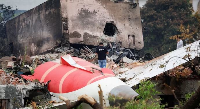 ਕਿਉਂ ਹੋਇਆ ਏਅਰ ਇੰਡੀਆ ਦਾ ਜਹਾਜ਼ ਹਾਦਸਾ ? ਮਾਹਿਰਾਂ ਨੇ ਉਠਾਏ ਇਹ 5 ਵੱਡੇ ਸਵਾਲ, ਅਜੇ ਤੱਕ ਨਹੀਂ ਮਿਲੇ ਜਵਾਬ