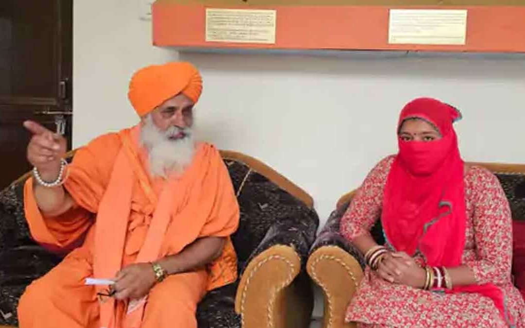 ਮਨੁੱਖੀ ਤਸਕਰੀ ਦਾ ਹੈਰਾਨ ਕਰਨ ਵਾਲਾ ਮਾਮਲਾ, ਭਾਬੀ ਨੇ ਨਨਾਣ ਨੂੰ 4 ਲੱਖ ‘ਚ ਓਮਾਨ ‘ਚ ਵੇਚਿਆ, ਪੰਜਾਬ ਦੀ ਧੀ ਨੇ ਦੱਸੀ ਨਰਕ ਭਰੀ ਜ਼ਿੰਦਗੀ ਦੀ ਦਾਸਤਾਂ