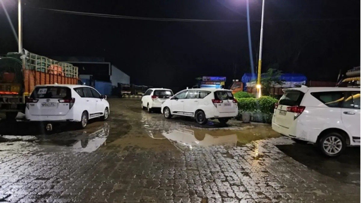 MP गजब है… सीएम के काफिले की 19 गाड़ियों में भर दिया पानी मिला डीजल, एक-एक कर बंद हुईं 19 कारें