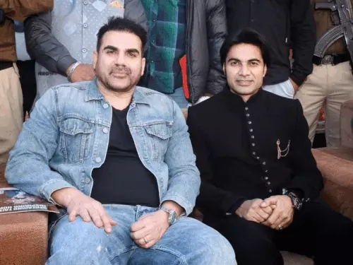 ਮਾਨਸਾ ਜੇਲ੍ਹ ਸੁਪਰਡੈਂਟ ਇਕਬਾਲ ਸਿੰਘ ਮੁਅੱਤਲ,ਪਾਦਰੀ ਬਜਿੰਦਰ ਦੀ ਬੈਰਕ ਵਿੱਚੋਂ ਫ਼ੋਨ ਅਤੇ ਨਕਦੀ ਮਿਲਣ ਤੋਂ ਬਾਅਦ ਹੋਈ ਕਾਰਵਾਈ