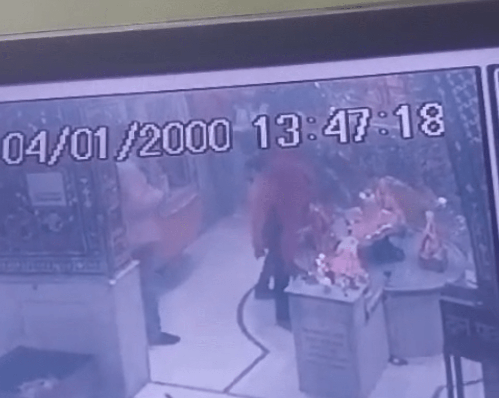 लुधियाना में भगत सिंह कॉलोनी के शिव मंदिर में बेअदबी: महिला ने शिवलिंग पर मारी चप्पल, वीडियो वायरल