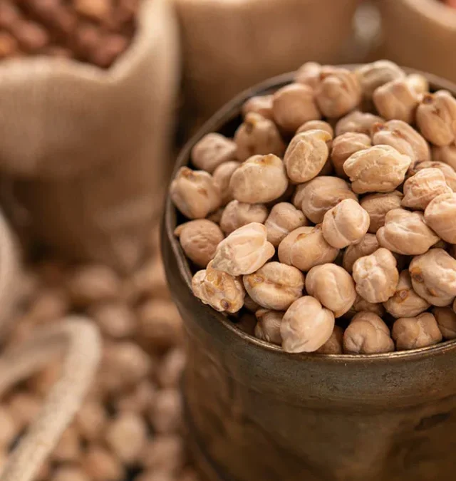 5 Amazing Health Benefits Of Chickpeas (Kabuli Chana)