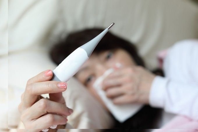 Bathing in Fever: ਕੀ ਤੁਸੀਂ ਵੀ ਬੁਖਾਰ ਹੋਣ ‘ਤੇ ਨਹਾਉਂਦੇ ਹੋ? ਕੀ ਤੁਹਾਨੂੰ ਇਹ ਕਰਨਾ ਚਾਹੀਦਾ ਹੈ ਜਾਂ ਨਹੀਂ?