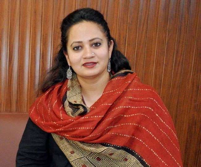 स्वास्थ्य मंत्री आरती सिंह राव ने स्वास्थ्य परियोजनाओं की प्रगति की समीक्षा के लिए की उच्चस्तरीय बैठक