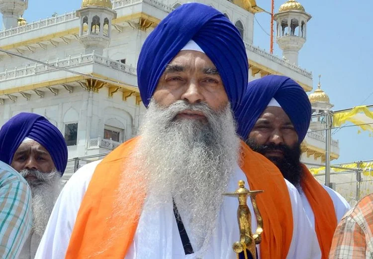 ਸਾਬਕਾ ਜਥੇਦਾਰ ਗਿਆਨੀ ਰਘੁਬੀਰ ਸਿੰਘ ਦਾ ਯੂ-ਟਰਨ: ਹਾਈ ਕੋਰਟ ‘ਚ ਦਾਇਰ ਪਟੀਸ਼ਨ ਲਈ ਗਈ ਵਾਪਸ