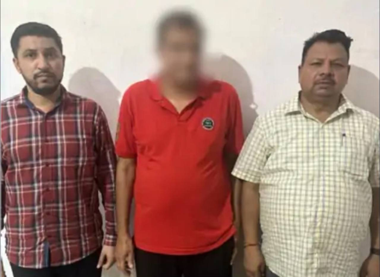 Punjab News: CMO ਇੱਕ ਲੱਖ ਰੁਪਏ ਦੀ ਰਿਸ਼ਵਤ ਲੈਂਦਾ ਗ੍ਰਿਫ਼ਤਾਰ