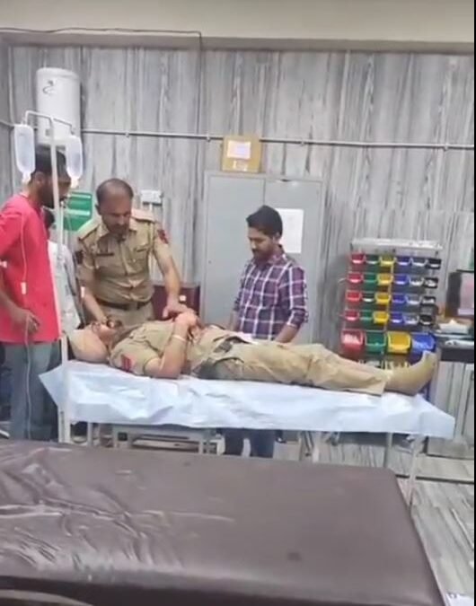 ਅਬੋਹਰ ‘ਚ ਹੋਈ ਵੱਡੀ ਵਾਰਦਾਤ, ਗੈਂਗਸਟਰ ਅਤੇ ਪੁਲਿਸ ਮੁਕਾਬਲੇ ਦੌਰਾਨ ਕਾਂਸਟੇਬਲ ਦੇ ਵੱਜੀਆਂ ਗੋਲੀਆਂ,ਹਸਪਤਾਲ ਜ਼ੇਰੇ ਇਲਾਜ਼