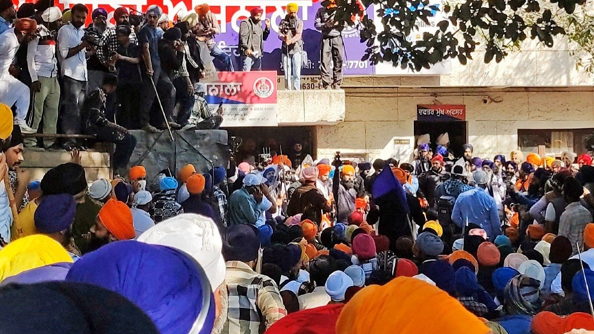 ਅੰਮ੍ਰਿਤਸਰ ਕੋਰਟ ‘ਚ ਅਜਨਾਲਾ ਕਾਂਡ ਦੇ ਦੋਸ਼ੀਆਂ ਦੀ ਪੇਸ਼ੀ, ਚਾਰਜਸ਼ੀਟ ‘ਚ ਕਈ ਵੱਡੇ ਖੁਲਾਸੇ