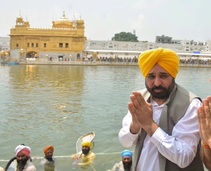 ਅੰਮ੍ਰਿਤਸਰ ਦੌਰੇ ‘ਤੇ ਮੁੱਖ ਮੰਤਰੀ ਮਾਨ, ਸੱਚਖੰਡ ਸ੍ਰੀ ਹਰਿਮੰਦਿਰ ਸਾਹਿਬ ਟੇਕਣਗੇ ਮੱਥਾ