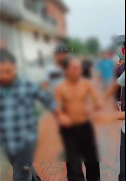 ਪਿੰਡ ਵਿੱਚ ਨੌਜਵਾਨ ਦਾ ਮੂੰਹ ਕਾਲਾ ਕਰਕੇ ਘੁੰਮਾਇਆ