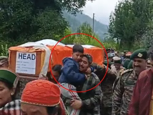 हिमाचल में जवान को 6 वर्षीय बेटे ने दी मुखाग्नि, असम में हुए शहीद​​​​