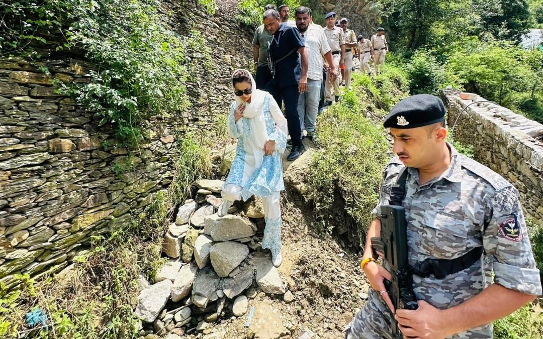 एक बार फिर कंगना रनौत ने साधा विक्रमादित्य सिंह पर निशाना, कहा- जो लोग फेल हो चुके, उन्हें मुझे ज्ञान देने की जरूरत नहीं