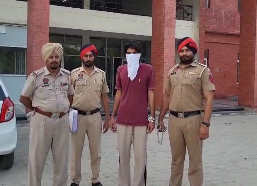ਗੋਲਡੀ ਬਰਾੜ ਦਾ ਨਾਂਅ ਲੈ ਕੇ ਮੰਗੀ ਸੀ ਫਿਰੌਤੀ, ਸ੍ਰੀ ਮੁਕਤਸਰ ਸਾਹਿਬ ਪੁਲਿਸ ਨੇ 24 ਘੰਟਿਆਂ ‘ਚ 01 ਨੌਜਵਾਨ ਨੂੰ ਕੀਤਾ ਕਾਬੂ