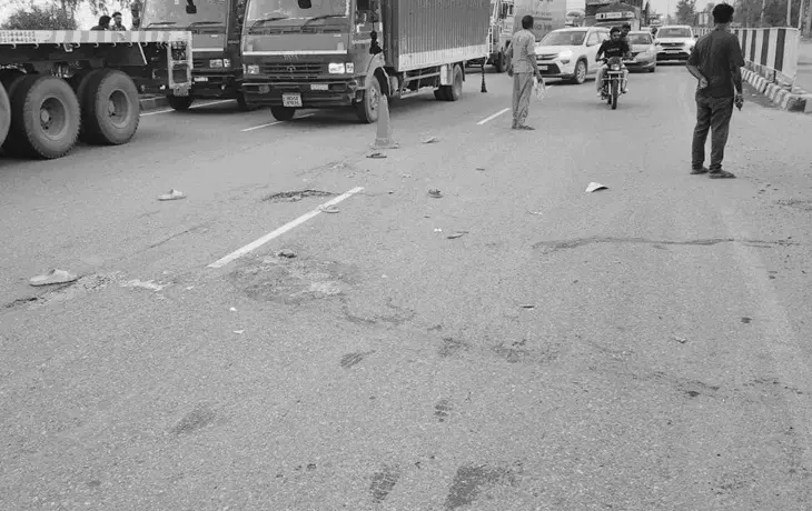 करनाल में भयानक सड़क हादसा, ट्रक ने छात्रों को कुचला, दो की मौत, अन्य दो की हालत नाजुक