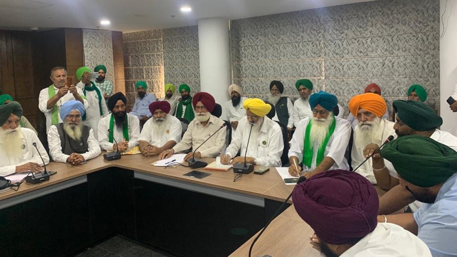 ਪੰਜਾਬ ‘ਚ ਲੈਂਡ ਪੂਲਿੰਗ ਨੀਤੀ ਵਿਰੁੱਧ ਵਿਰੋਧ ਦੇ ਮੱਦੇਨਜ਼ਰ SKM ਨੇ 18 ਜੁਲਾਈ ਨੂੰ ਬੁਲਾਈ ਸਰਬ ਪਾਰਟੀ ਮੀਟਿੰਗ