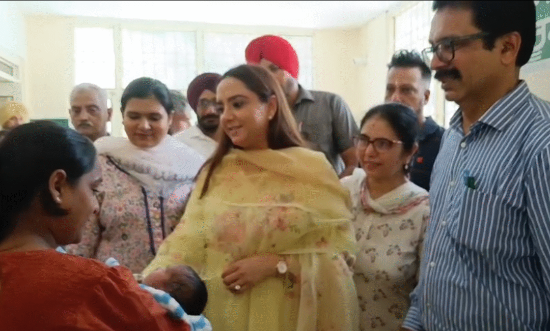 Punjab: ਮੋਗਾ ਸਿਵਲ ਹਸਪਤਾਲ ‘ਚ ਬਿਜਲੀ ਬੰਦ ਹੋਣ ਦੇ ਬਾਵਜੂਦ ਡਾਕਟਰਾਂ ਨੇ ਬਚਾਈ ਨਵਜਾਤ ਦੀ ਜ਼ਿੰਦਗੀ