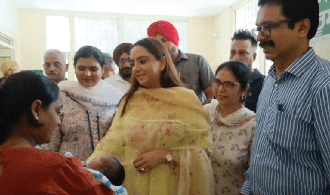 Punjab: ਮੋਗਾ ਸਿਵਲ ਹਸਪਤਾਲ ‘ਚ ਬਿਜਲੀ ਬੰਦ ਹੋਣ ਦੇ ਬਾਵਜੂਦ ਡਾਕਟਰਾਂ ਨੇ ਬਚਾਈ ਨਵਜਾਤ ਦੀ ਜ਼ਿੰਦਗੀ