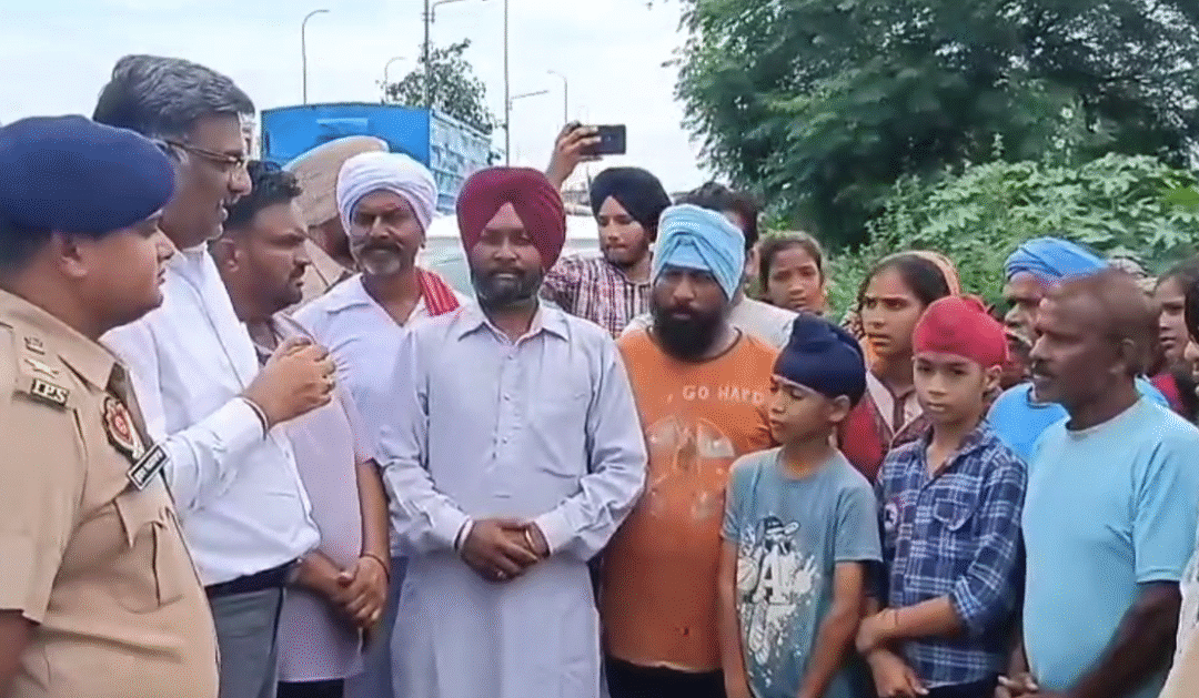 ਪੰਜਾਬ ‘ਚ ਬੱਚਿਆਂ ਦੀ ਮਨੁੱਖੀ ਤਸਕਰੀ ਵਿਰੁੱਧ ਜਾਗਰੂਕਤਾ ਮੁਹਿੰਮ, ਜ਼ਿਲ੍ਹਾ ਤੇ ਸੈਸ਼ਨ ਜੱਜ ਅਤੇ ਐਸ.ਐਸ.ਪੀ. ਵੱਲੋਂ ਲੋਕਾਂ ਨੂੰ ਦਿੱਤੀ ਜਾਣਕਾਰੀ
