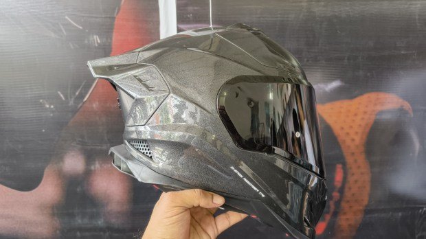 मार्केट में आया Steelbird का धमाल मचाने वाला हेलमेट, हेलमेट में हाइटेक इम्पैक्ट प्रोटेक्शन टेक्नोलॉजी का किया गया है इस्तेमाल