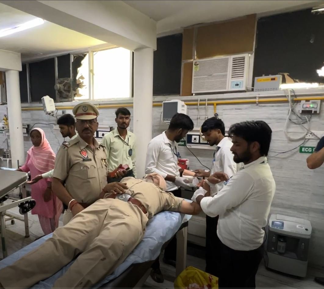 ਚੋਰਾਂ ਦਾ ਪਿੱਛਾ ਕਰ ਰਹੀ ਪੁਲਿਸ ਪਾਰਟੀ ‘ਤੇ ਹਮਲਾ, ਇੱਕ ਪੁਲਿਸ ਮੁਲਾਜ਼ਮ ਜ਼ਖਮੀ