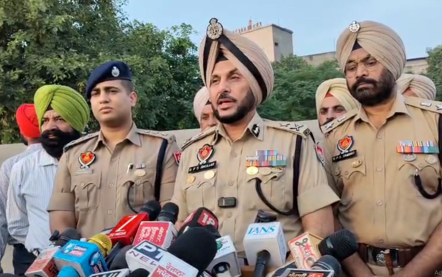 ਪੁਲਿਸ ਨੇ ਫਿਰੌਤੀ ਮੰਗਣ ਵਾਲੇ ਮਾਸਟਰਮਾਈਂਡ ਸਮੇਤ ਪੂਰੀ ਗੈਂਗ ਦਾ ਕੀਤਾ ਪਰਦਾਫਾਸ਼, ਚਾਰ ਮੁਲਜ਼ਮ ਗ੍ਰਿਫਤਾਰ