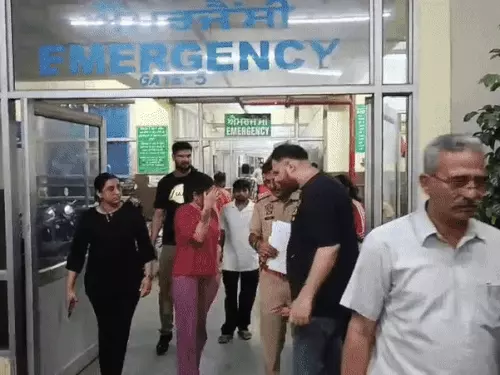 ਲੁਧਿਆਣਾ ਵਿੱਚ ਪਾਰਕਿੰਗ ਨੂੰ ਲੈ ਕੇ ਕਾਰ ਚਾਲਕਾਂ ਵਿਚਕਾਰ ਝੜਪ, ਸ਼ਰਾਬੀ ਜੋੜੇ ਨੇ ਕੀਤਾ ਹੰਗਾਮਾ!