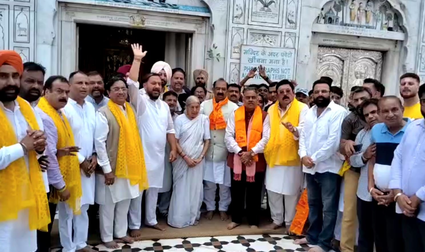 ਅਸ਼ਵਨੀ ਸ਼ਰਮਾ ਪ੍ਰਧਾਨਗੀ ਤੋਂ ਬਾਅਦ ਸੱਚਖੰਡ ਸ੍ਰੀ ਹਰਿਮੰਦਰ ਸਾਹਿਬ ਅਤੇ ਦੁਰਗਿਆਨਾ ਮੰਦਰ ਹੋਏ ਨਤਮਸਤਕ
