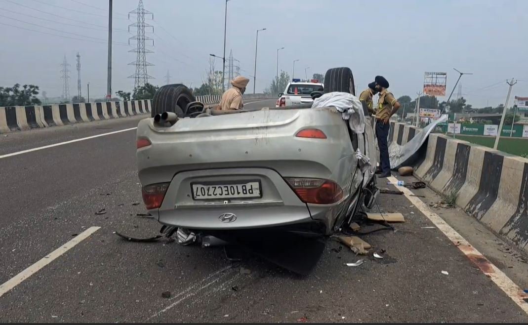ਭਿਆਨਕ ਸੜਕ ਹਾਦਸੇ ‘ਚ DSP ਦੇ ਪੁੱਤਰ ਦੀ ਹੋਈ ਮੌਤ, ਸੰਤੁਲਨ ਵਿਗੜ ਪਲਟੀ ਕਾਰ