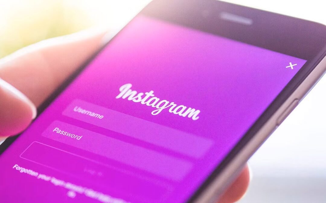 Instagram ने युजर्स को दिया झटका, अचानक हटाए 1.35 लाख अकाउंट, वजह जान आप भी हो जाएगें हैरान