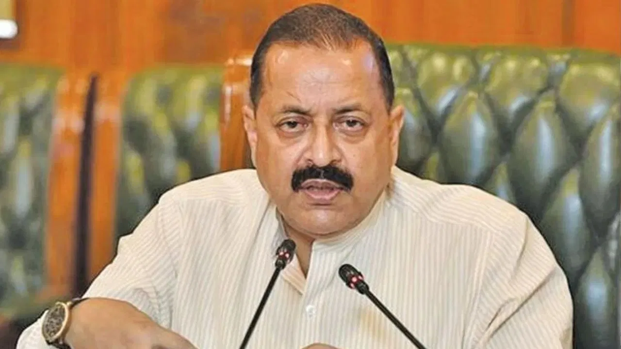 ਕੇਂਦਰੀ ਕਰਮਚਾਰੀ ਹੁਣ ਆਪਣੇ ਮਾਪਿਆਂ ਦੀ ਦੇਖਭਾਲ ਲਈ ਲੈ ਸਕਣਗੇ 30 ਦਿਨ ਦੀ ਛੁੱਟੀ: ਸਰਕਾਰ ਨੇ ਦਿੱਤਾ ਸਦਨ ਵਿੱਚ ਜਵਾਬ