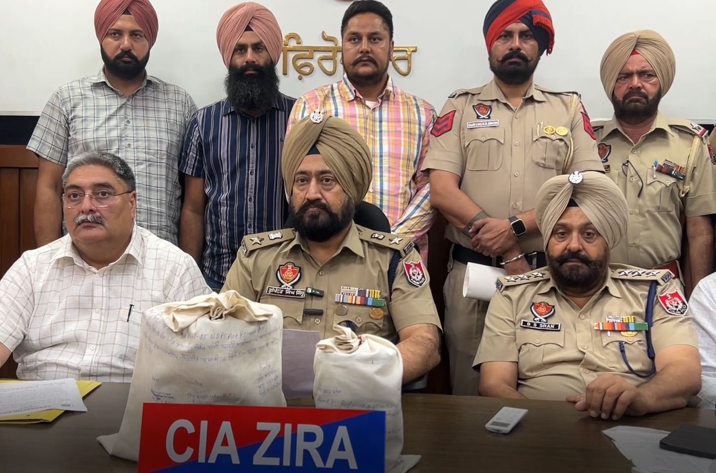 ਨਸ਼ਾ ਤਸਕਰੀ ਮਾਮਲੇ ‘ਚ ਮਾਂ ਪੁੱਤ ਤੋਂ ਬਾਅਦ ਮਾਮਾ ਵੀ ਚੜਿਆ ਪੁਲਿਸ ਅੜਿੱਕੇ, ਹੈਰੋਈਨ ‘ਤੇ 2 ਲੱਖ ਡਰੱਗ ਮਨੀ ਕੀਤੀ ਬਾਰਾਮਦ