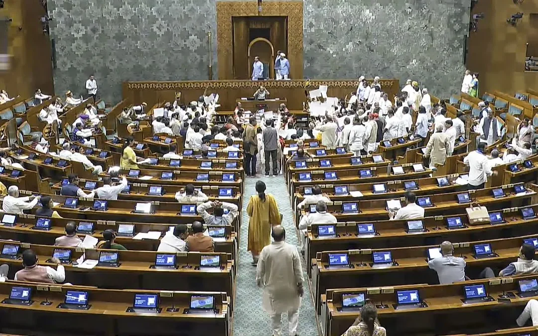 Monsoon session 2025: ਅੱਜ ਸੰਸਦ ਦੇ ਮਾਨਸੂਨ ਸੈਸ਼ਨ ਦਾ ਪੰਜਵਾਂ ਦਿਨ , SIR ‘ਤੇ ਵਿਰੋਧੀ ਧਿਰ ਦਾ ਵਿਰੋਧ ਮਾਰਚ