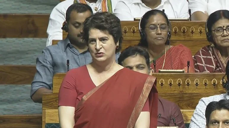 ਇਹ ਹਮਲਾ ਕਿਵੇਂ ਹੋਇਆ, ਕਿਉਂ ਹੋਇਆ… ਪ੍ਰਿਯੰਕਾ ਗਾਂਧੀ ਨੇ ਲੋਕ ਸਭਾ ਵਿੱਚ ਆਪ੍ਰੇਸ਼ਨ ਸਿੰਦੂਰ ‘ਤੇ ਕਿਹਾ