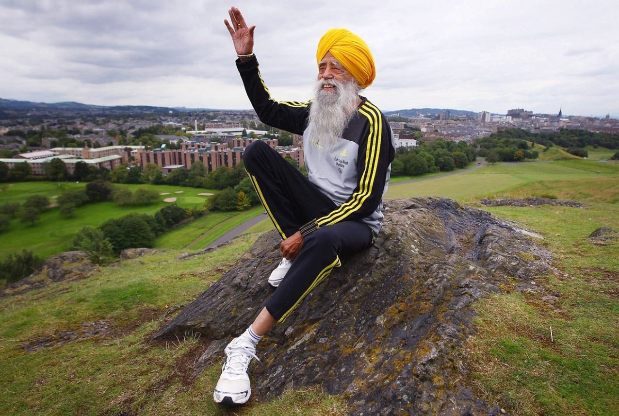 ਫੌਜਾ ਸਿੰਘ ਪੰਜ ਤੱਤਾਂ ‘ਚ ਹੋਏ ਵਿਲੀਨ, CM ਮਾਨ ਤੇ ਗਵਰਨਰ ਕਟਾਰੀਆ ਸਮੇਤ ਕਈ ਸਿਆਸੀ ਹਸਤੀਆਂ ਨੇ ਦਿੱਤੀ ਸ਼ਰਧਾਂਜਲੀ