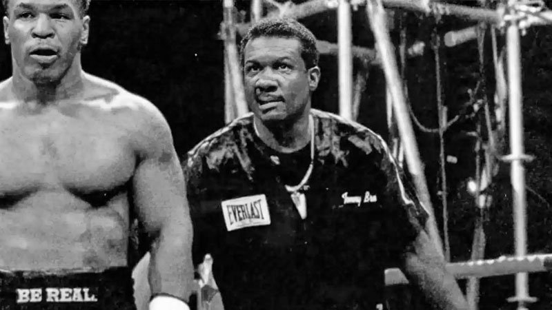 ਬਾਕਸਿੰਗ ਦੀ ਦੁਨੀਆ ‘ਚ ਸੋਗ: ਮਾਈਕ ਟਾਈਸਨ ਅਤੇ ਇਵੈਂਡਰ ਹੋਲੀਫੀਲਡ ਦੇ ਕੋਚ ਟੌਮੀ ਬਰੁਕਸ ਦਾ ਦੇਹਾਂਤ