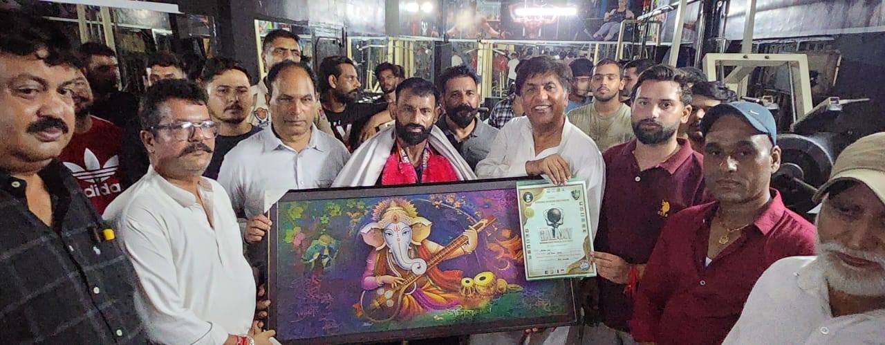 ਥਾਈਲੈਂਡ ’ਚ ਸੋਨ ਤਮਗਾ ਜਿੱਤ ਕੇ ਦੇਸ਼ ਦਾ ਮਾਣ ਵਧਾਉਣ ਵਾਲੇ ਅਵਤਾਰ ਲਾਲ ਭੁੱਟੇ ਨੂੰ ਵਿਧਾਇਕ ਜਿੰਪਾ ਨੇ ਕੀਤਾ ਸਨਮਾਨਿਤ