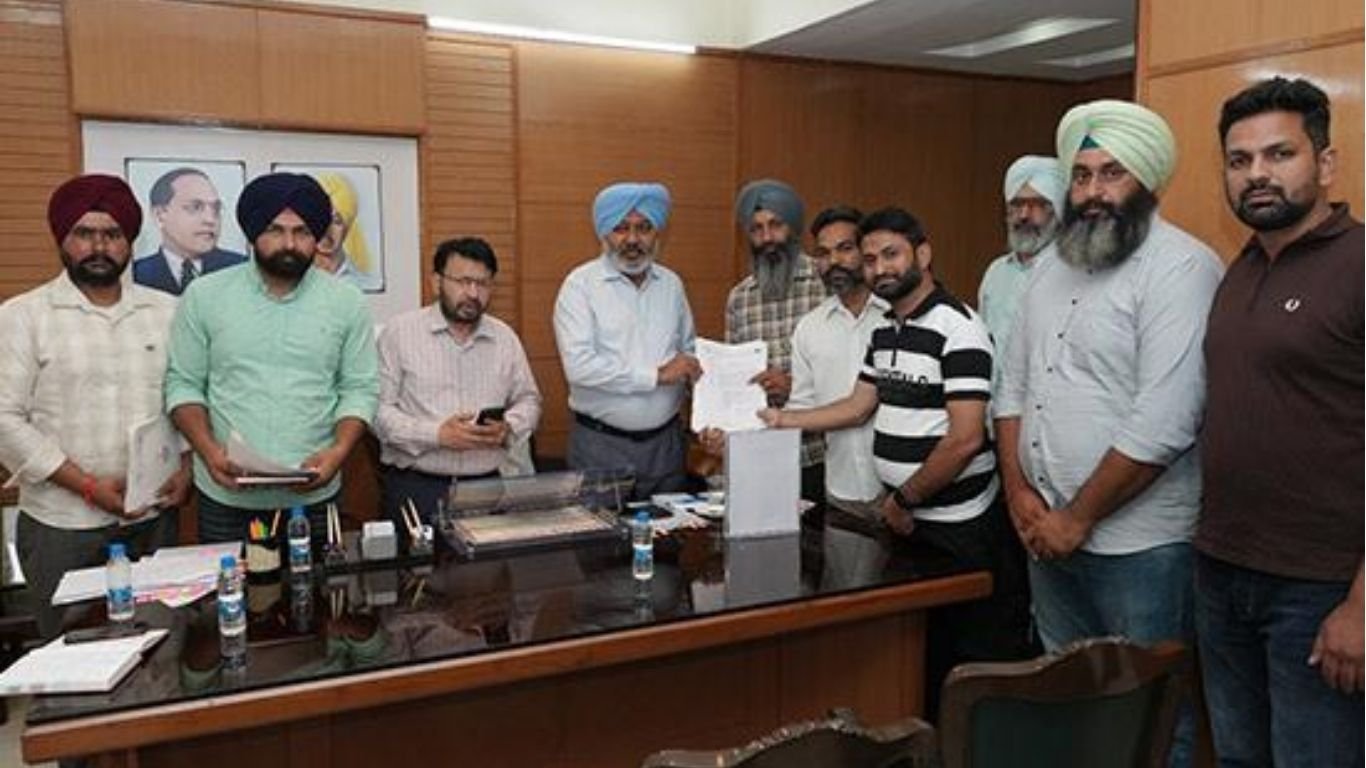 ਵਿੱਤ ਮੰਤਰੀ ਹਰਪਾਲ ਸਿੰਘ ਚੀਮਾ ਵੱਲੋਂ ਪੰਜ ਕਰਮਚਾਰੀ ਯੂਨੀਅਨਾਂ ਨਾਲ ਮੀਟਿੰਗ