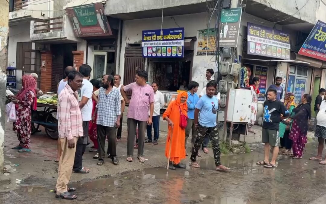 करनाल में दिनदहाड़े लड़की का किडनैप, लोगों ने रोका तो मारपीट की, काले रंग की कार में आए 3 किडनैपर