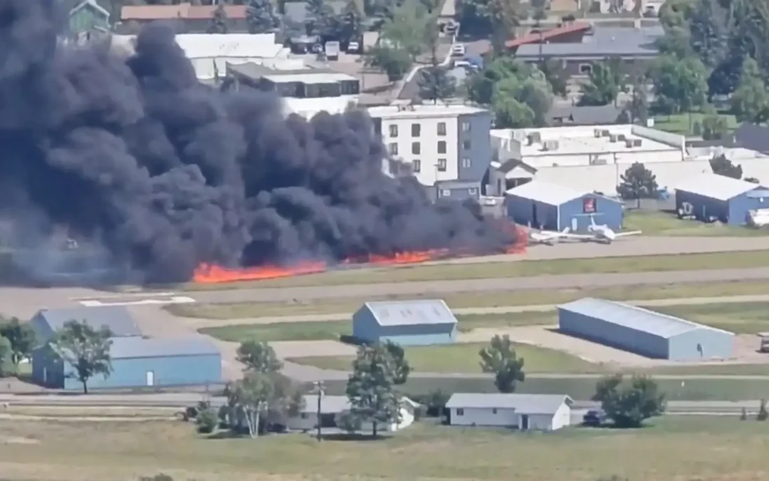 America Plane Crash; ਅਮਰੀਕਾ ‘ਚ ਜਹਾਜ਼ ਹਾਦਸਾਗ੍ਰਸਤ,ਹਵਾਈ ਅੱਡੇ ‘ਤੇ ਟਕਰਾਏ ਦੋ ਜਹਾਜ਼, ਲੱਗੀ ਭਿਆਨਕ ਅੱਗ