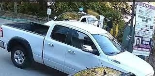 कनाडा में PICS CEO पर हमला करने वालों की सीसीटीवी आई सामने, नकाबपोश ने सरे में सतबीर सिंह चीमा हुआ अटैक