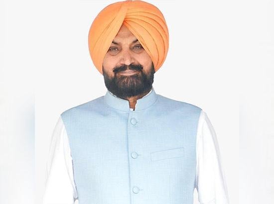 ਰਣਜੀਤ ਸਿੰਘ ਗਿੱਲ ਦੇ ਘਰ ਪਹੁੰਚੀ ਵਿਜੀਲੈਂਸ ਦੀ ਟੀਮ, ਕੱਲ੍ਹ ਹੀ ਭਾਜਪਾ ਵਿਚ ਹੋਏ ਸਨ ਸ਼ਾਮਲ, ਜਾਣੋ ਮਾਮਲਾ