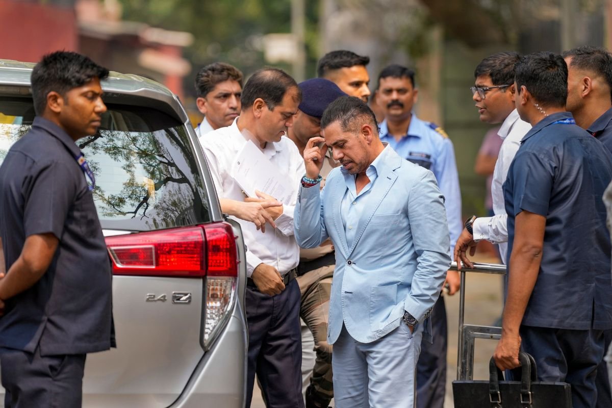 ਰੋਬਰਟ ਵਾਡਰਾ ਵੱਲੋਂ ₹58 ਕਰੋੜ ਦੀ ਗੈਰਕਾਨੂੰਨੀ ਕਮਾਈ ਦਾ ਦੋਸ਼: ED ਨੇ ਦੱਸਿਆ – 2 ਕੰਪਨੀਆਂ ਰਾਹੀਂ ਆਈ ਰਕਮ ਨਾਲ …